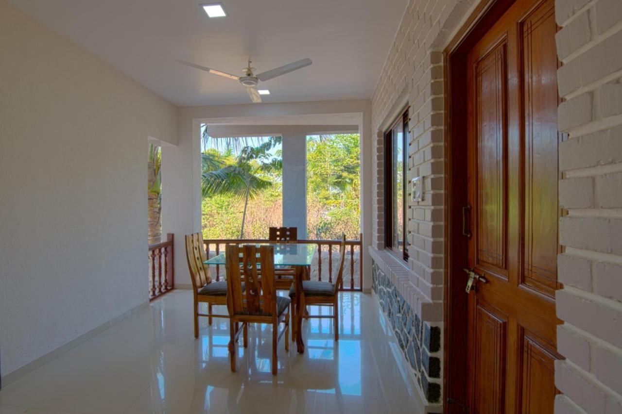 Coral Bay Villa Kashid 外观 照片